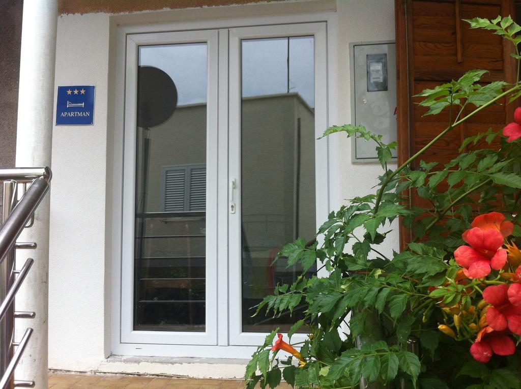 Eco-Apartments With Nice Garden Baška Voda 部屋 写真