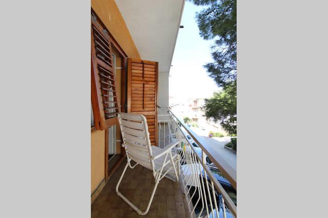 Eco-Apartments With Nice Garden Baška Voda エクステリア 写真