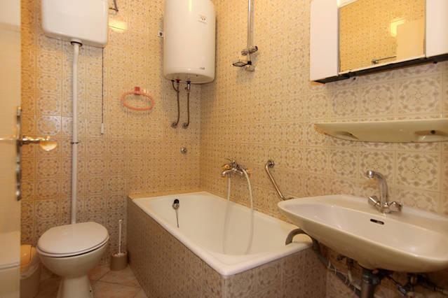 Eco-Apartments With Nice Garden Baška Voda エクステリア 写真
