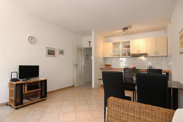 Eco-Apartments With Nice Garden Baška Voda エクステリア 写真