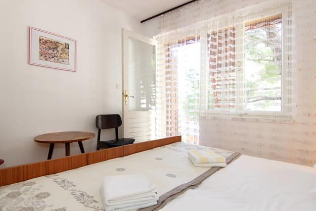 Eco-Apartments With Nice Garden Baška Voda エクステリア 写真